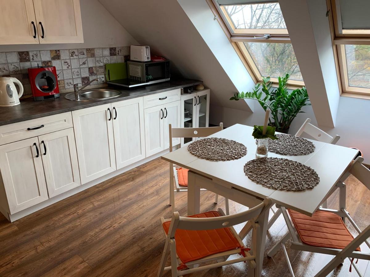 Sky View Condo In Tarnowskie Góry Exteriör bild